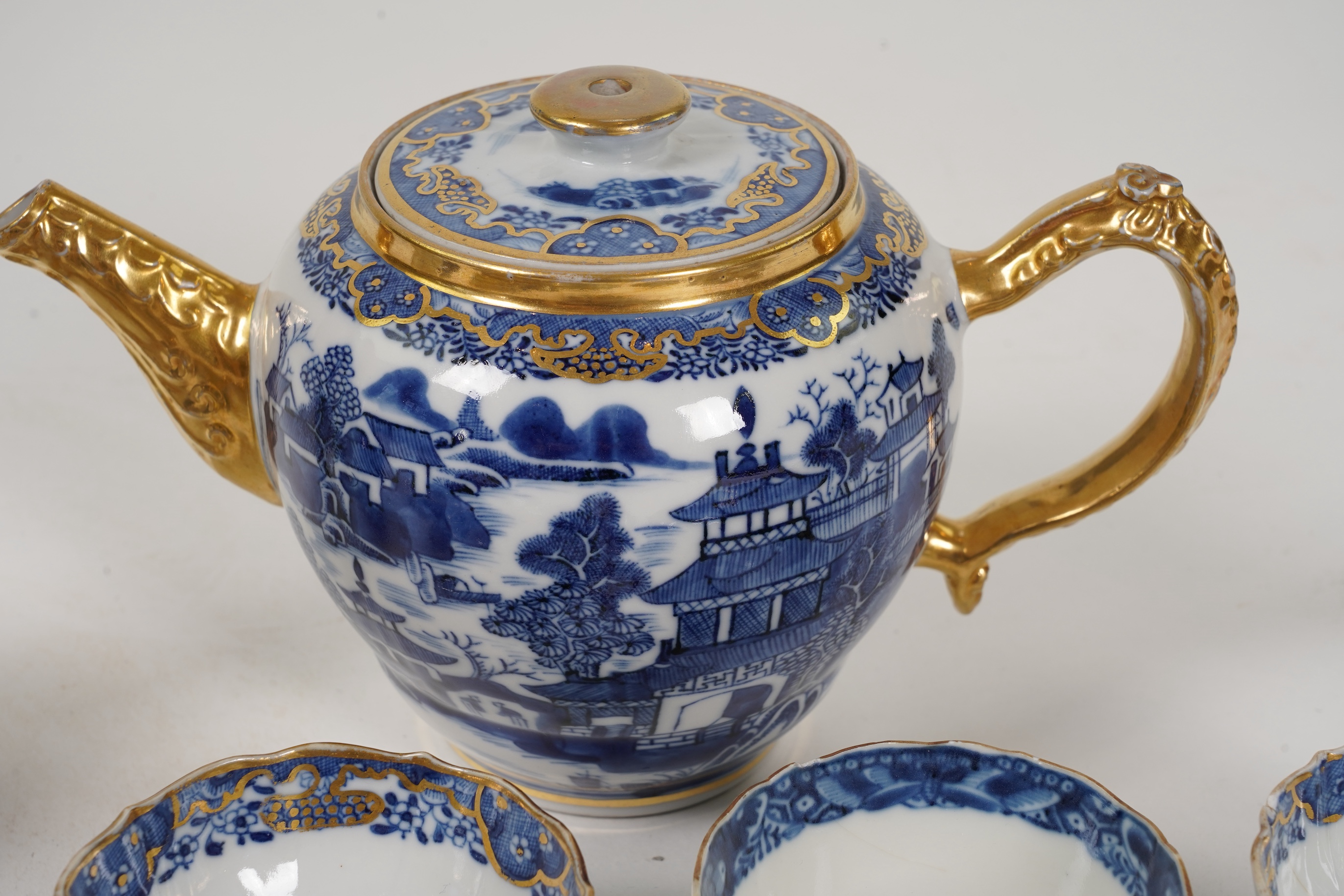A group of Chinese gilt-decorated blue and white tea wares, Qianlong period
